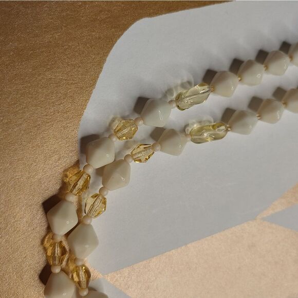 Vintage 50s 60s Acrylic Double Stranded Beaded Necklace - Picture 3 of 7